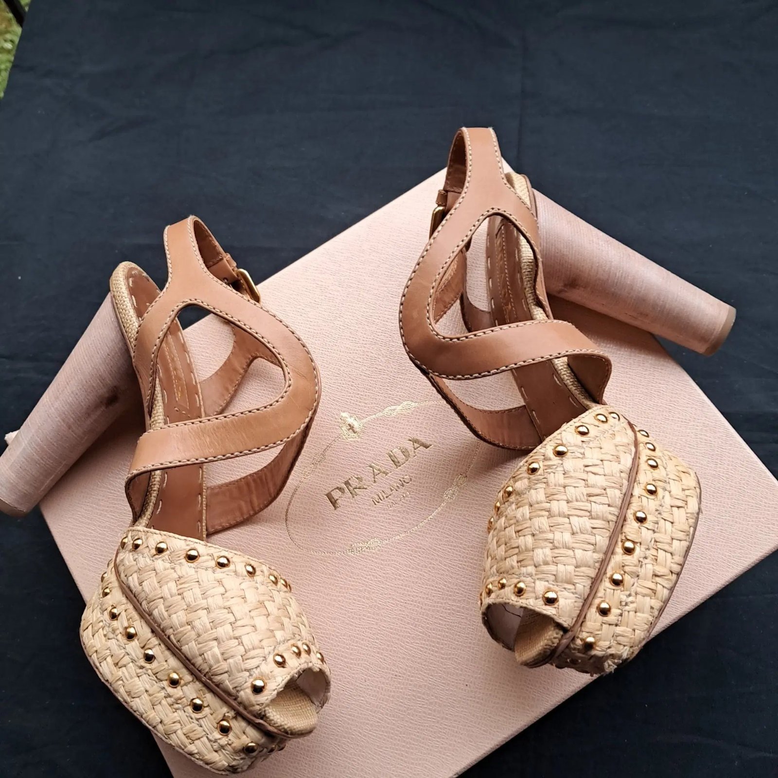 Sandales en cuir Prada 