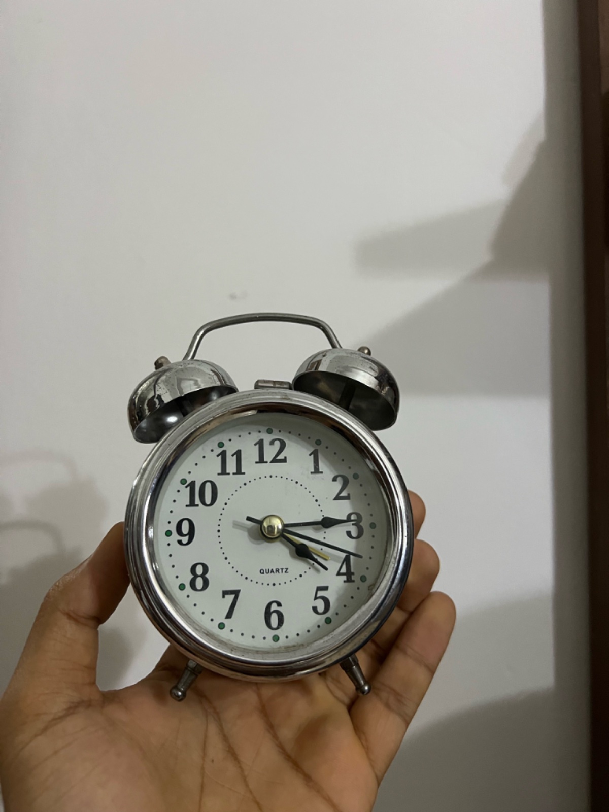 Réveil vintage à cloche 🔔⏰