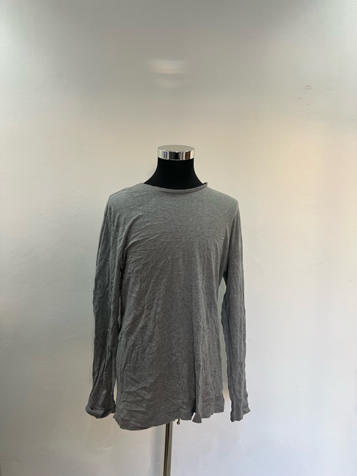 🩶 Pull gris manches longues 