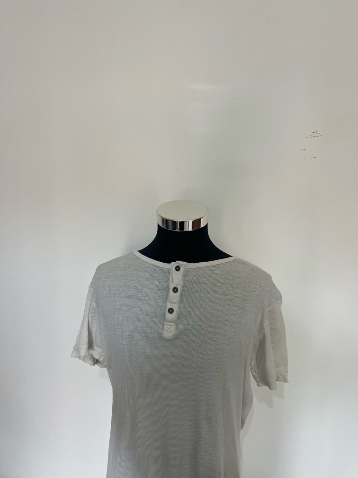 T-shirt blanc cassé côtelé 👕🤍