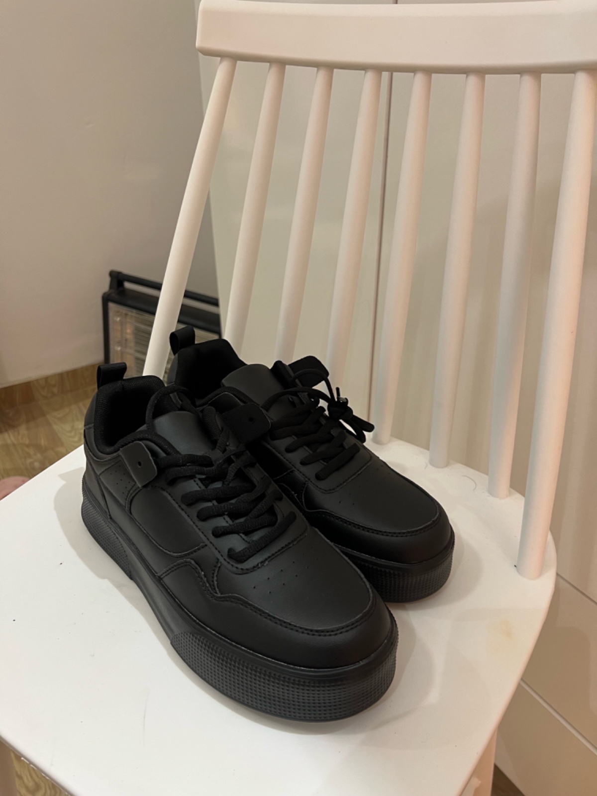 Baskets neuf pointure 41