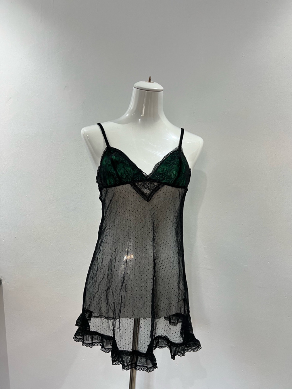 Nuisette élégante en tulle noir transparente