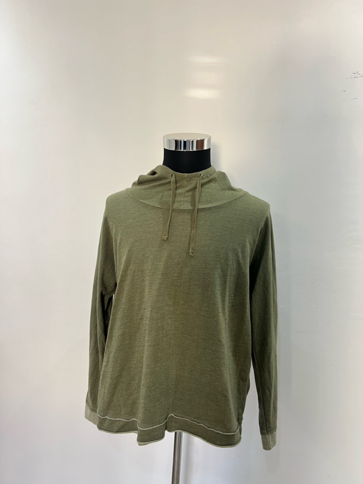 Haut à capuche Tezenis vert kaki 🌿