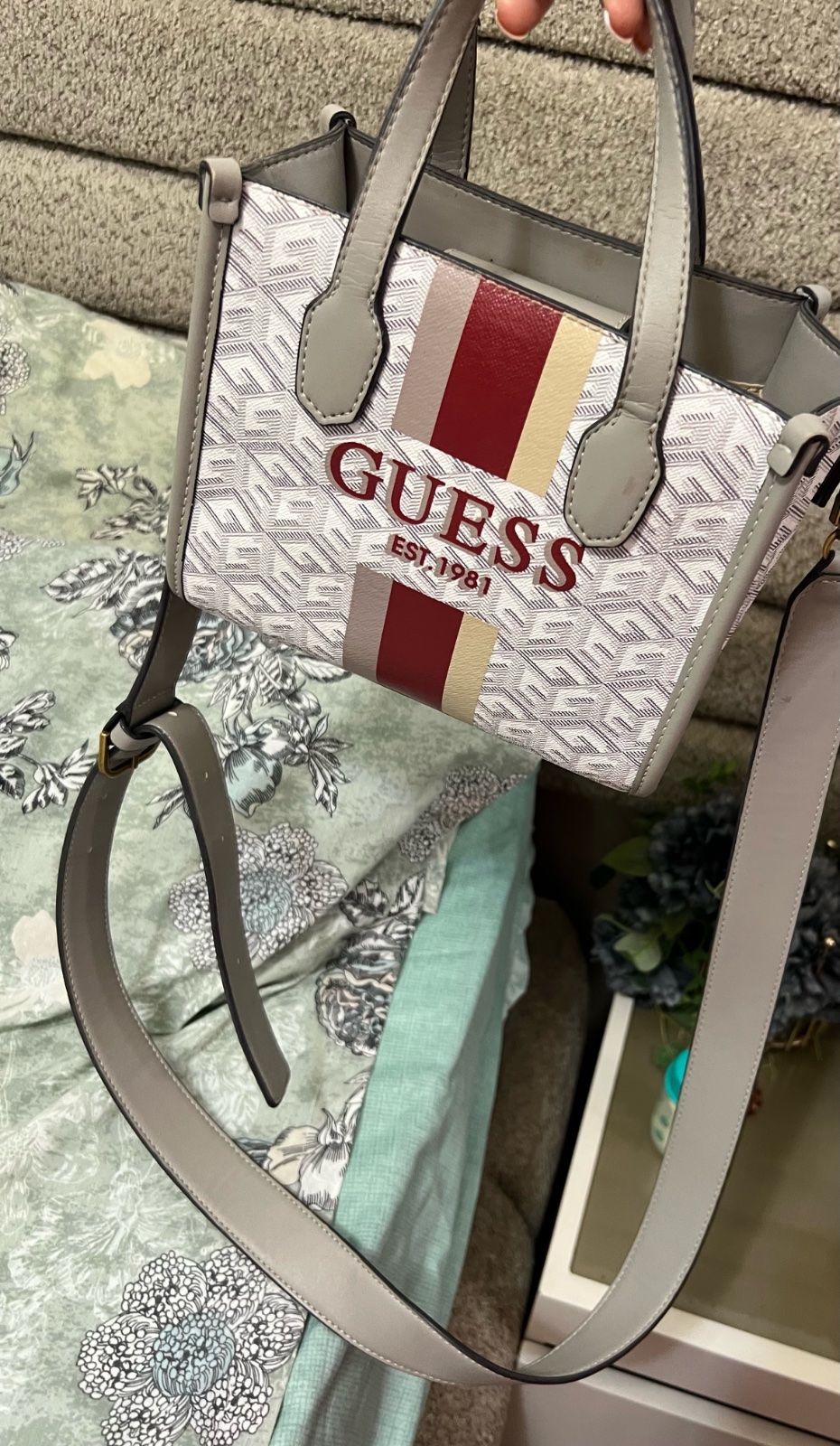 Sac a bandouliere guess