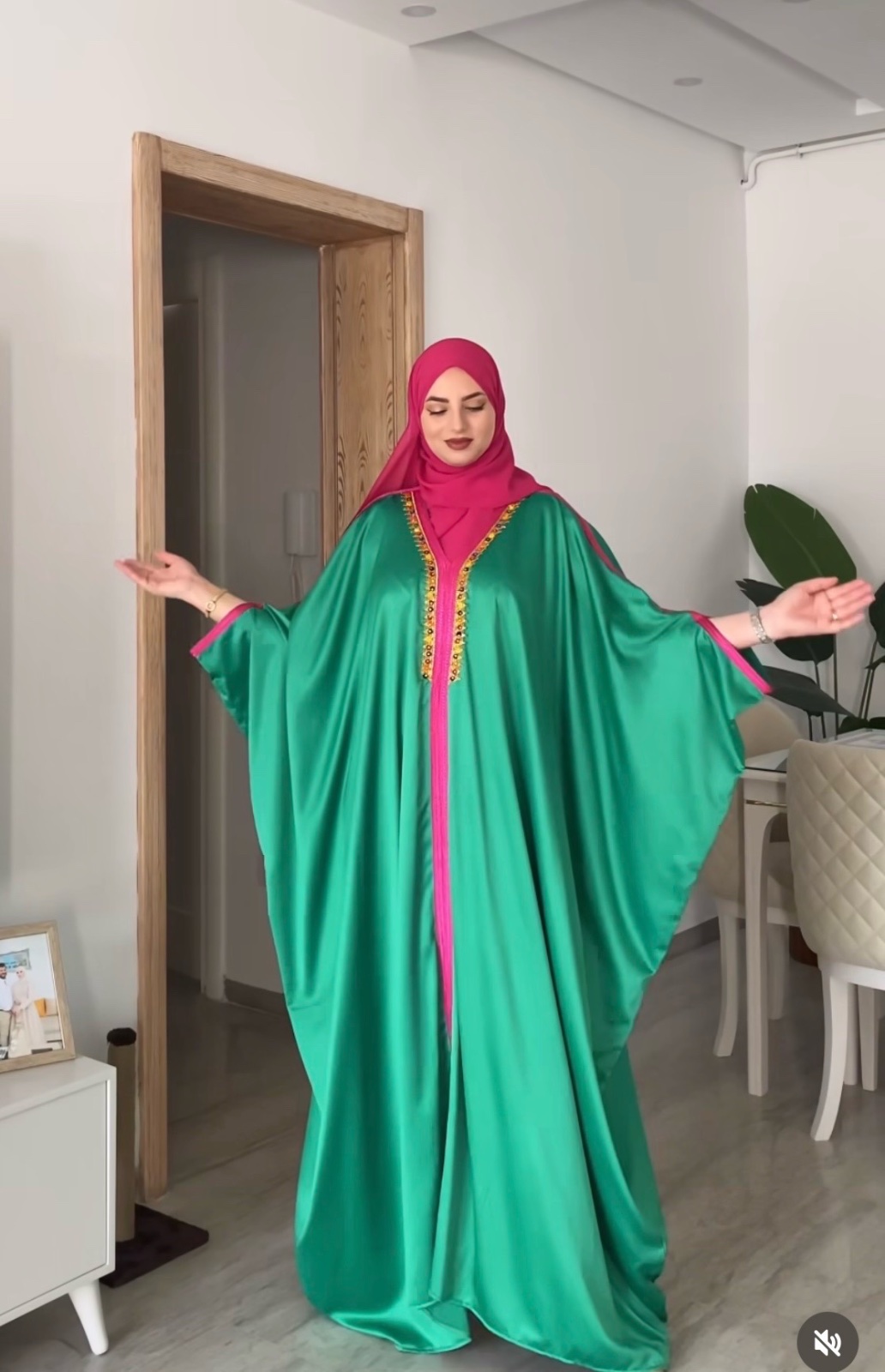 Jebba satin neuf 