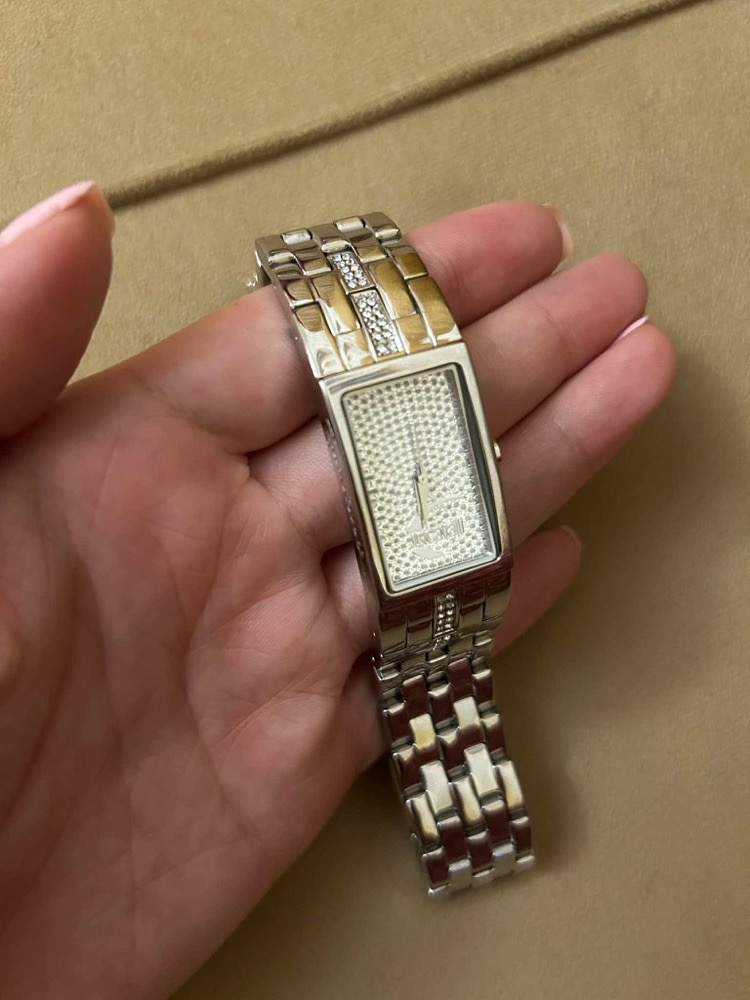 Montre Femme 🦢authentique
