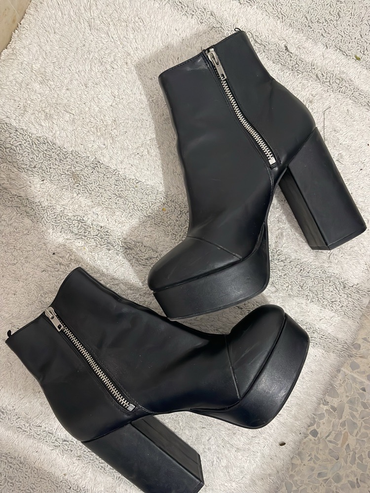 Bottines hautes similicuir