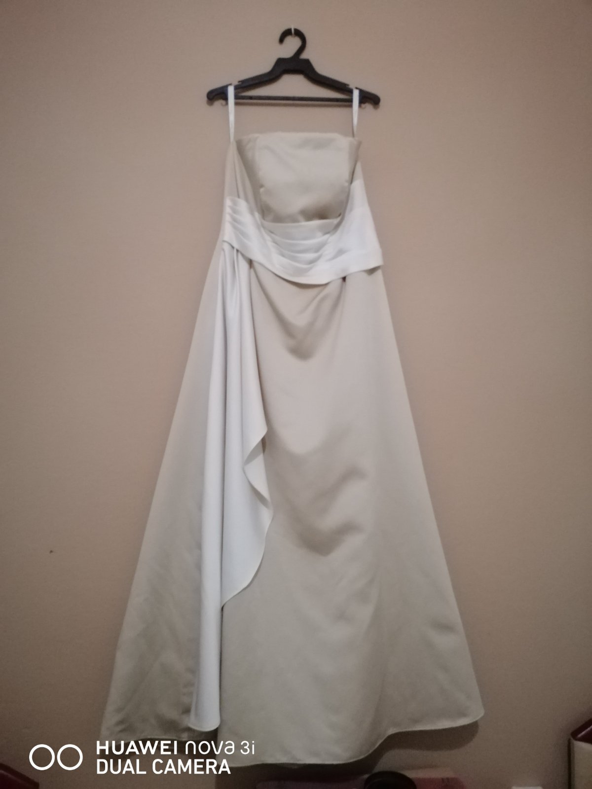 Une très belle robe soirée 