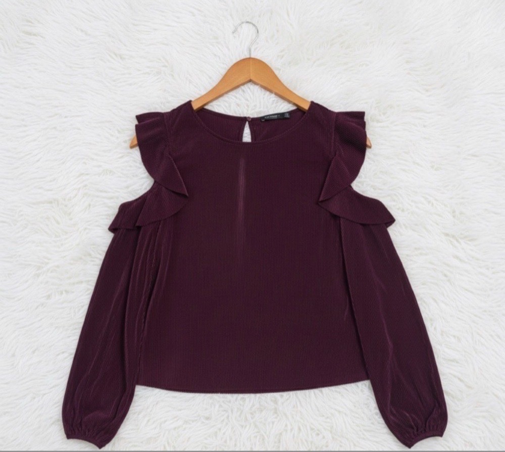 Pull bershka taille s en excellent état 