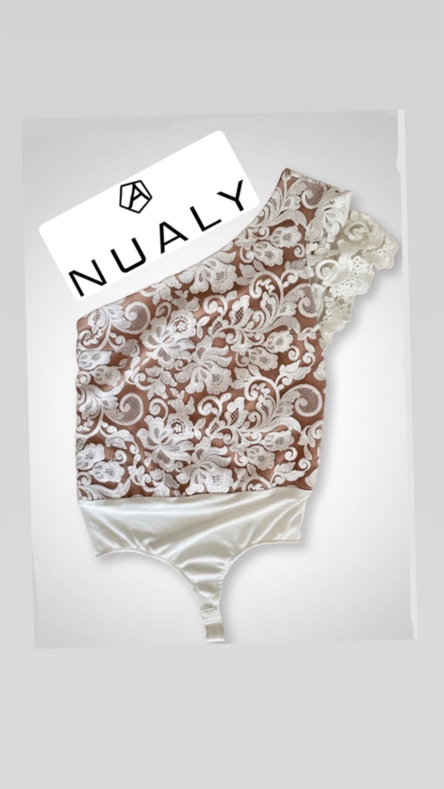 Body asymétrique en dentelle