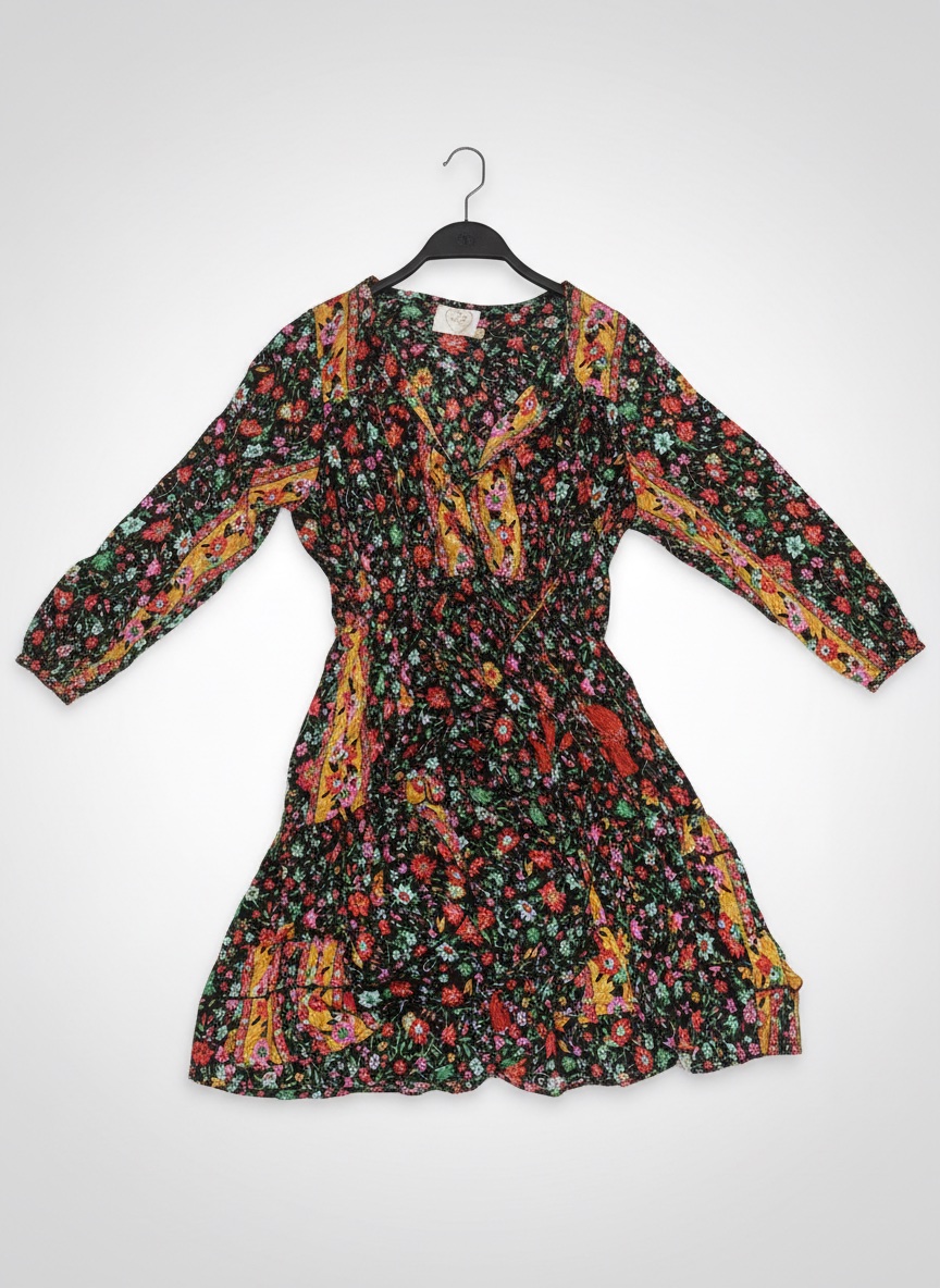 Robe Robe fluide noire à imprimé floral coloré