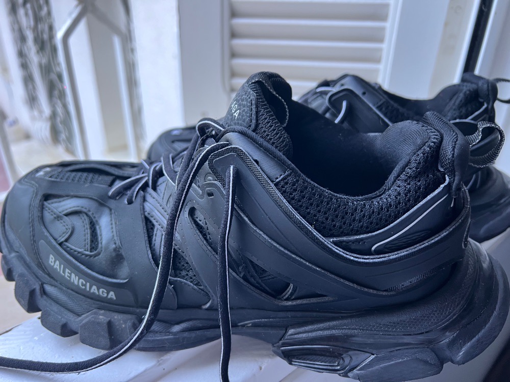 Balenciaga track 