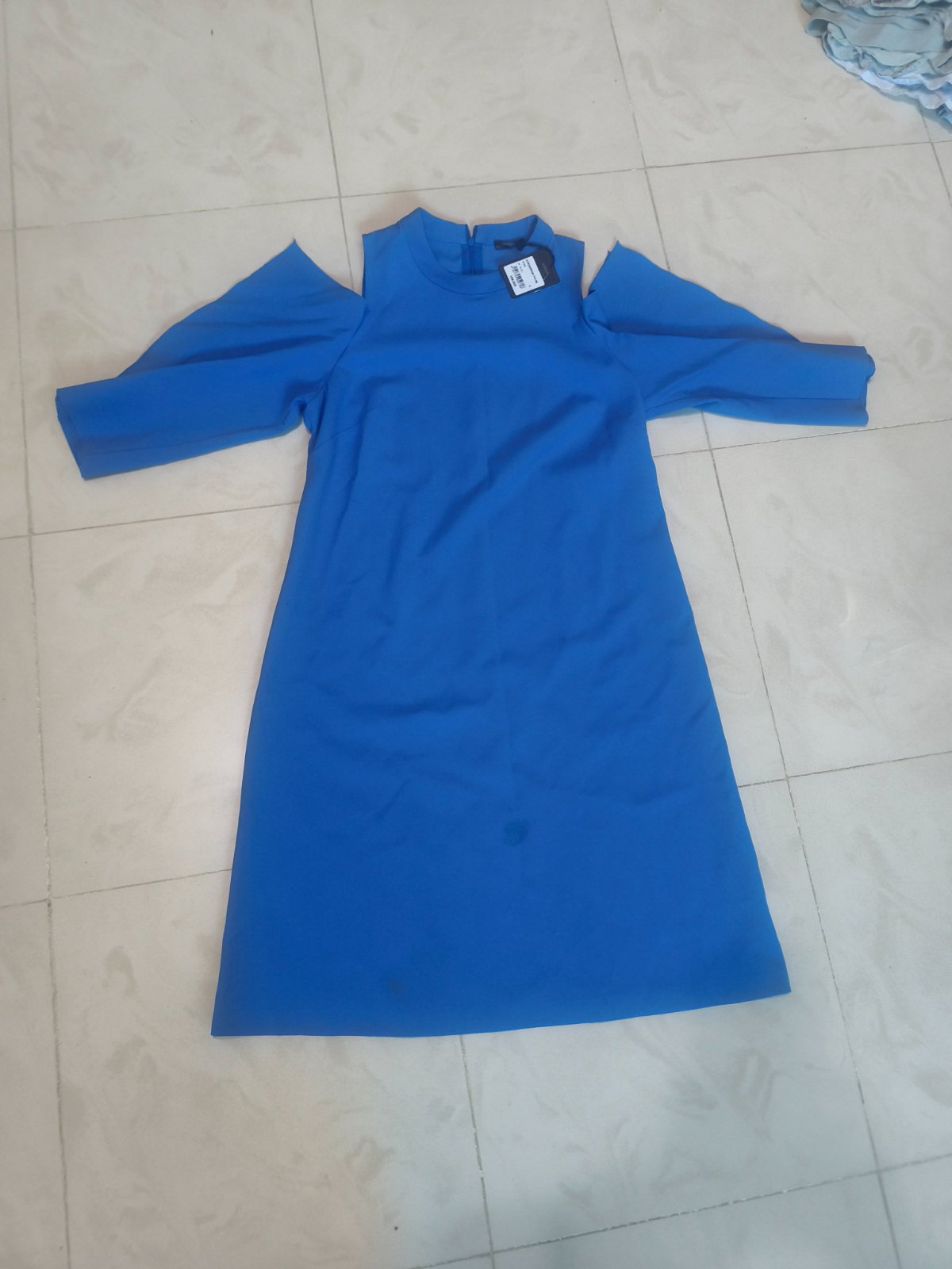 Robe bleue roie