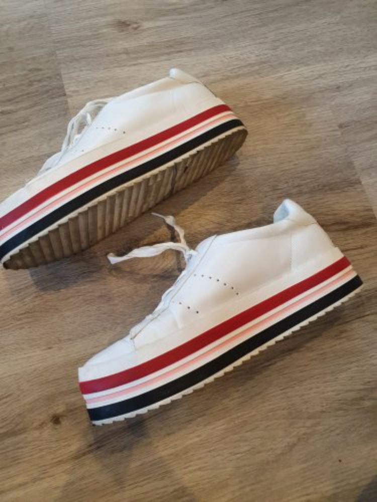 basket plateforme stradivarius