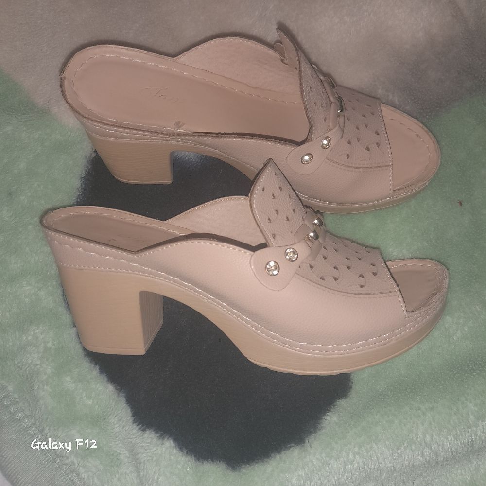 Mules beiges 