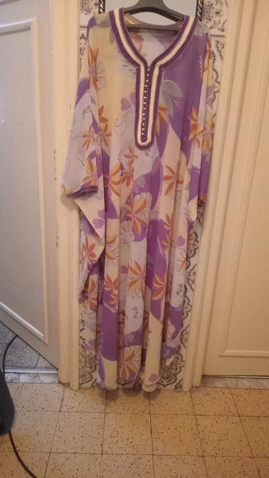 Tenue marocaine genre papillon