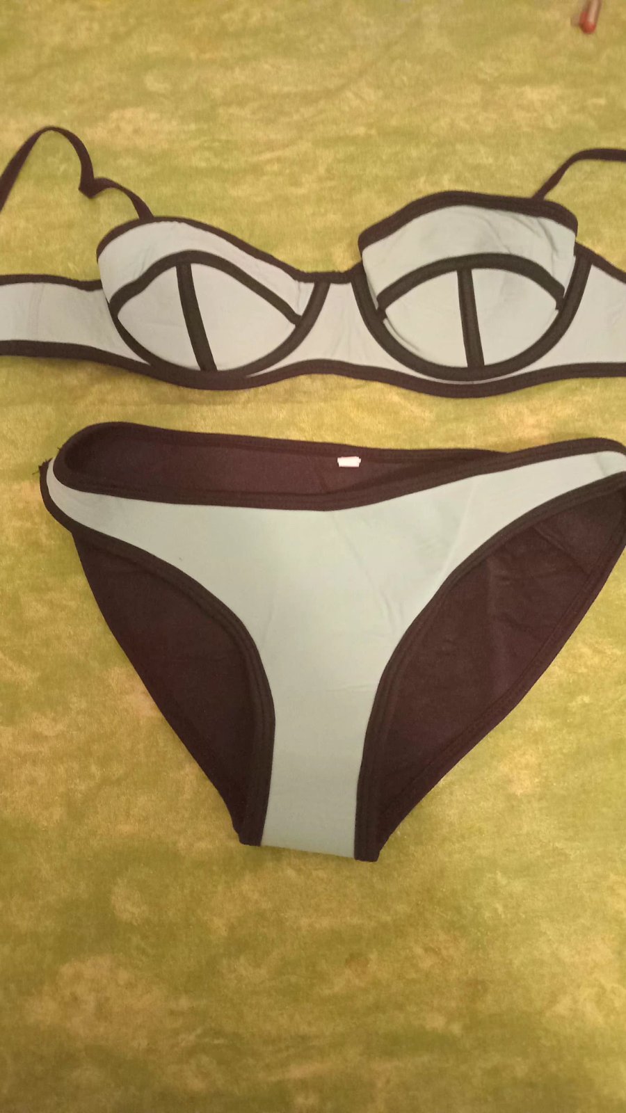 Lot de 2 deux bikinis