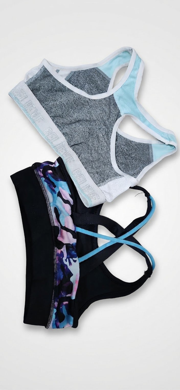 2 brassières 