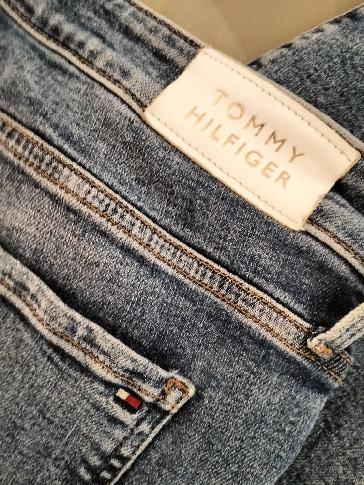 Jean Tommy Hilfiger 