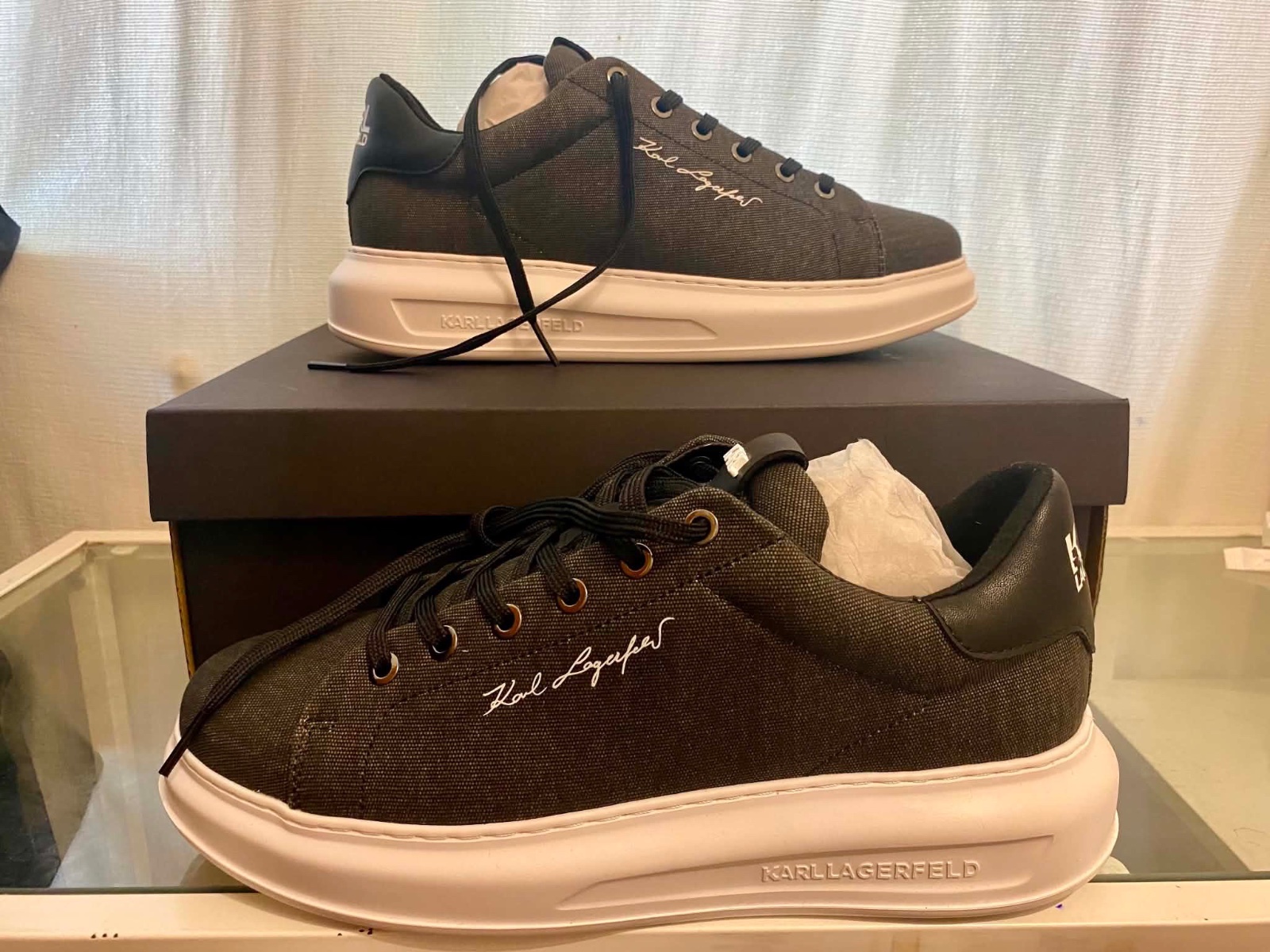Sneakers Karl Lagerfeld Kapri Mens Signia Neuves avec Boîte - Taille 43