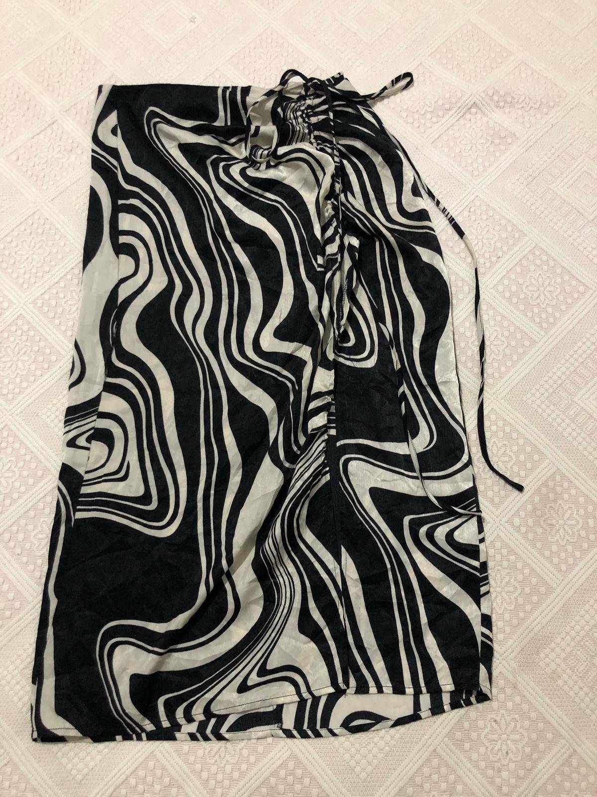 Jupe forever 21 satiné 