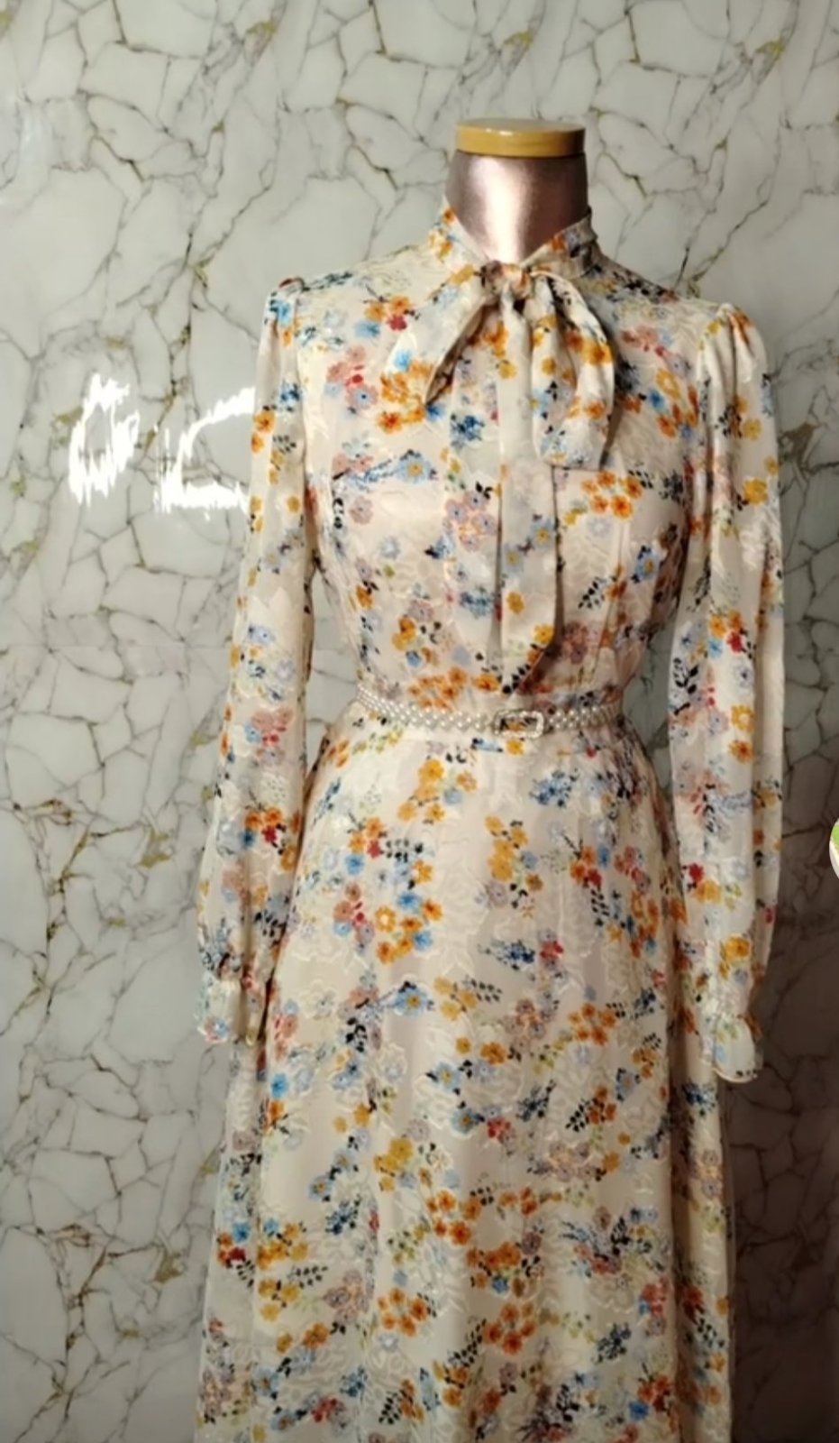 Robe fleurie mi long 