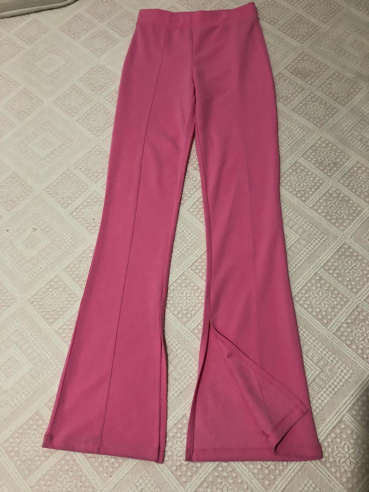 Pantalon rose avec fonte 