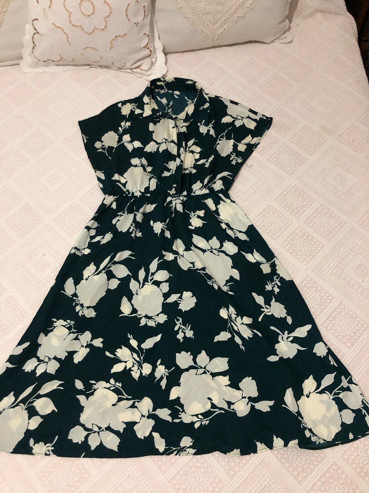 Robe fleurie Vert foncé 