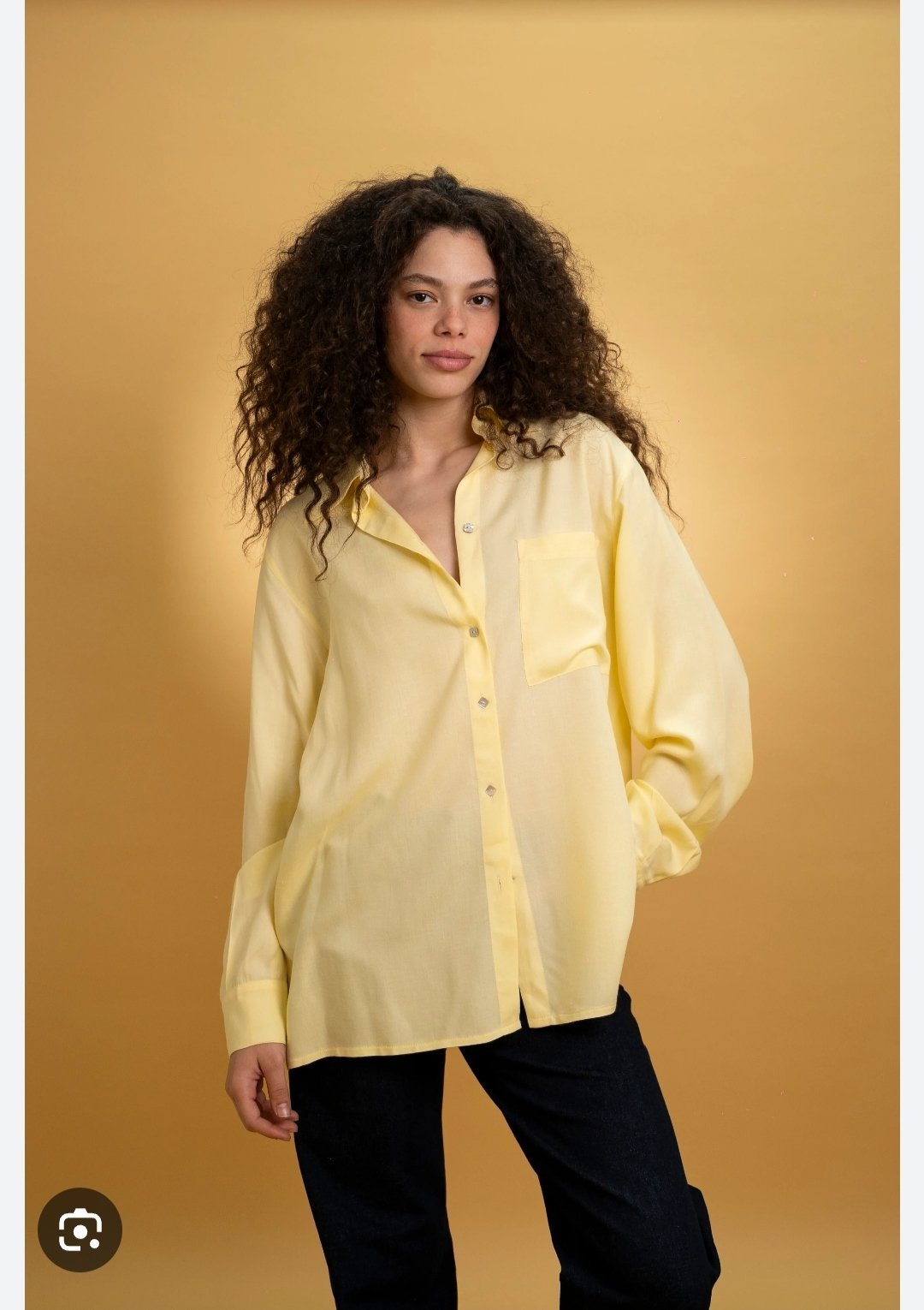 Chemise jaune pastel couleur tendance 