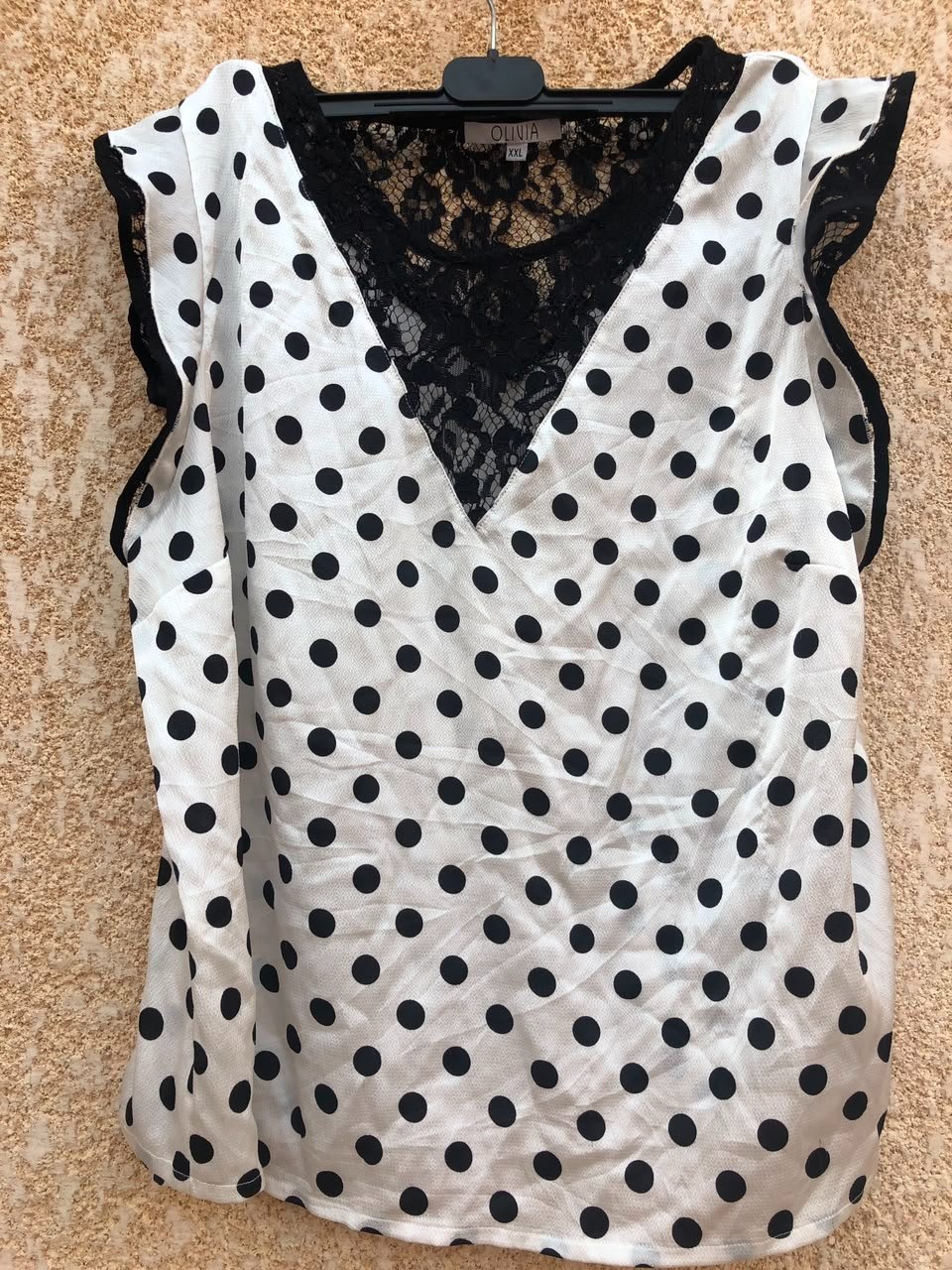 Chemise satin polka dots