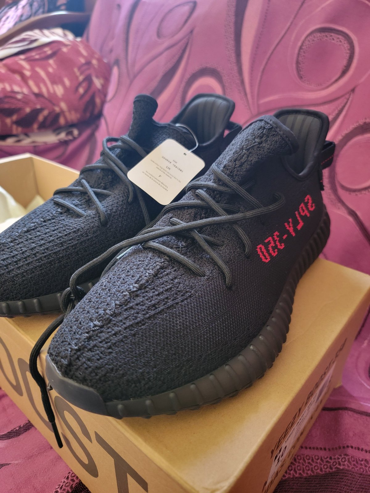 Adidas Yeezy Boost 350 V2 – NEUF AVEC Boîte - P44