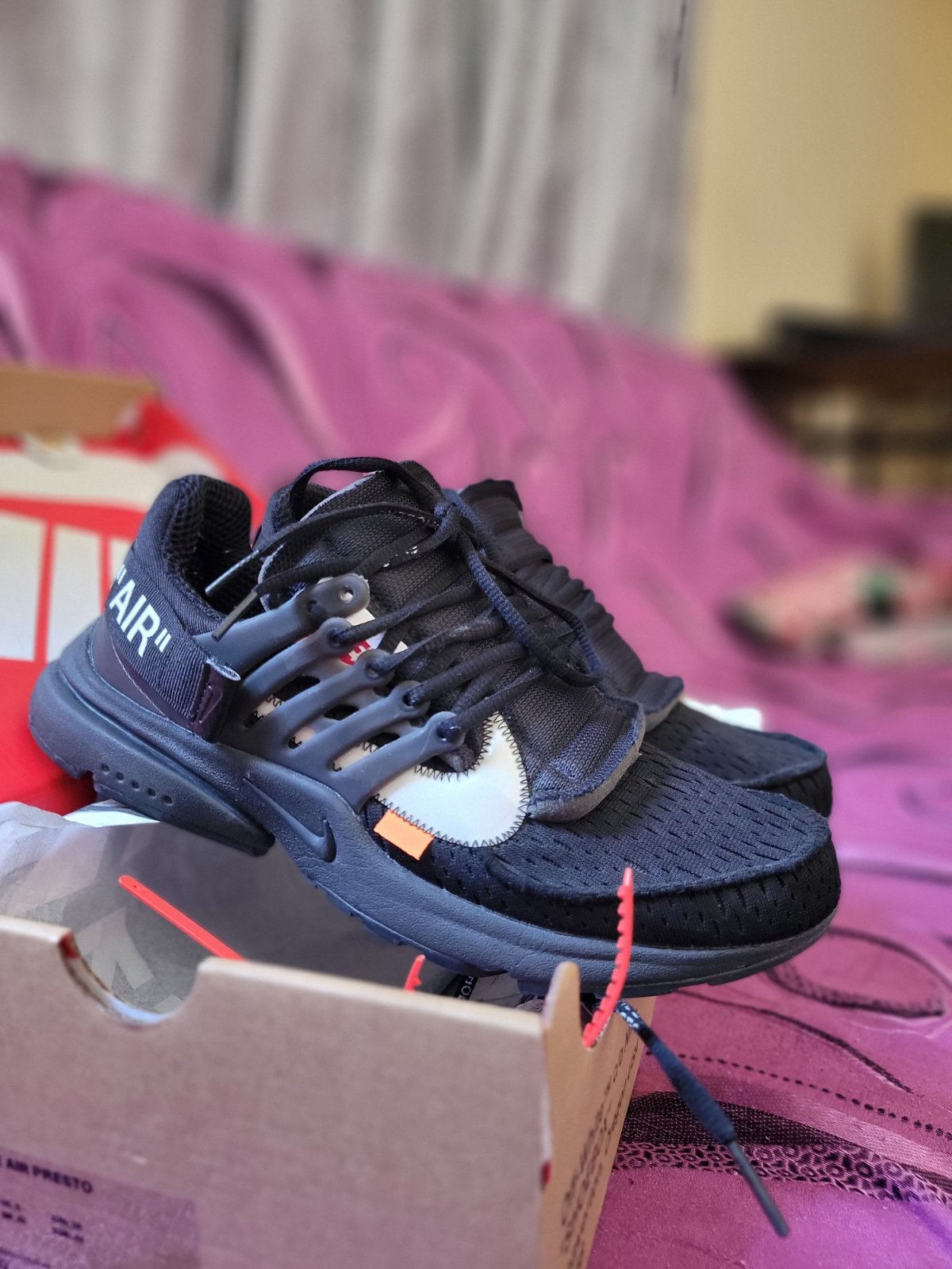 Nike Édition – EXCELLENT ÉTAT - P44
