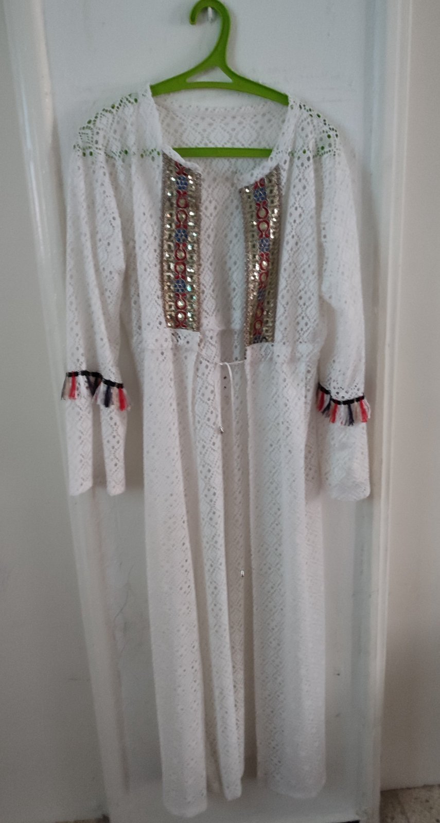 Robe brodée