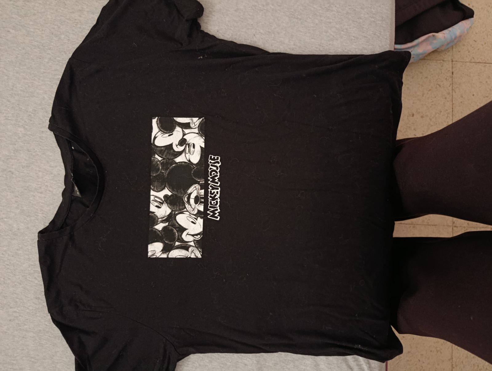 2 t-shirts mickey mouse 