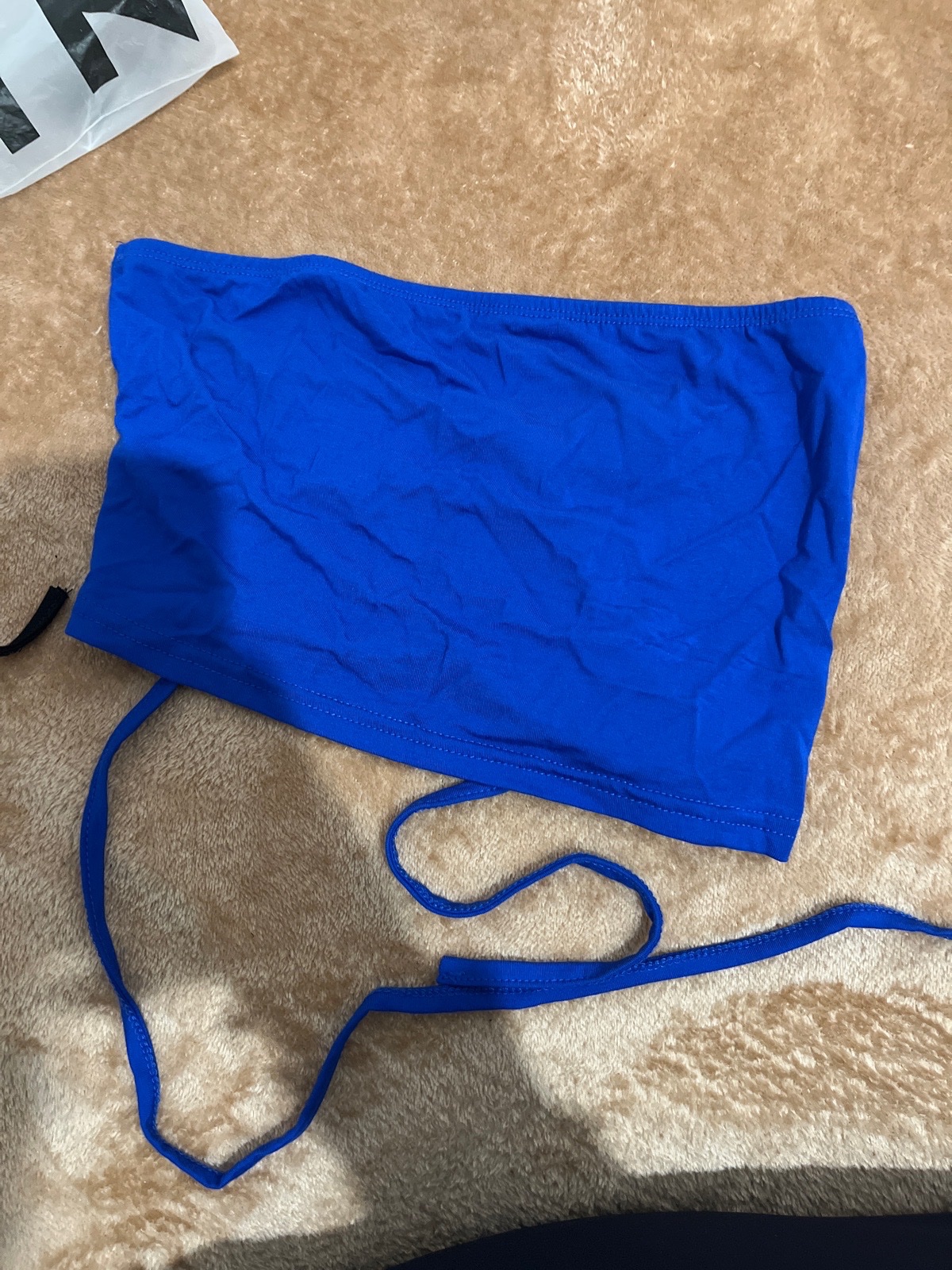 Pull bleu