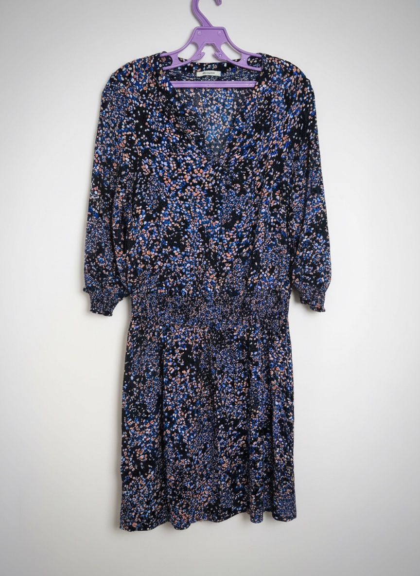 Robe fleurie taille M avec smock au niveau du ventre