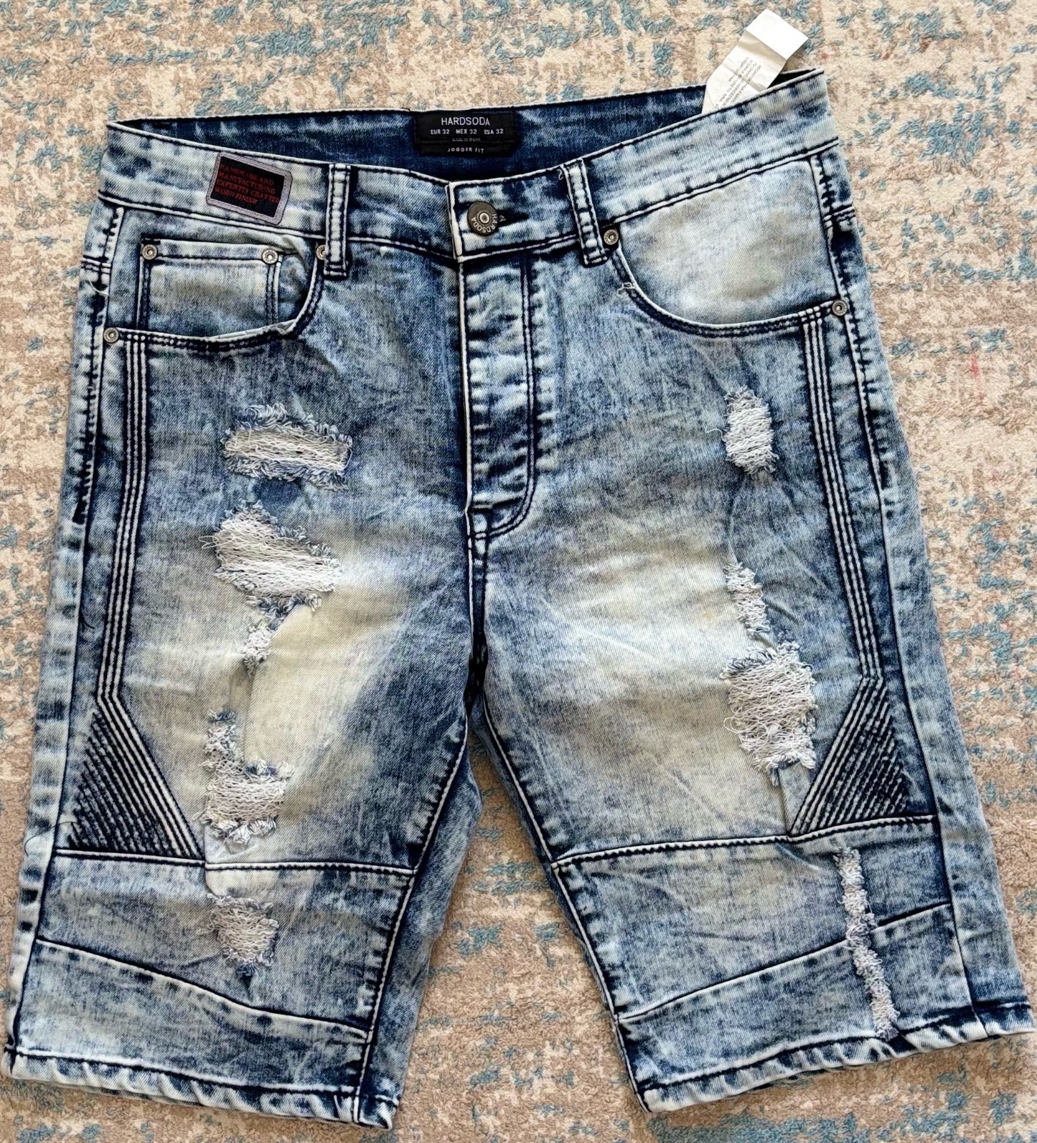Short denim