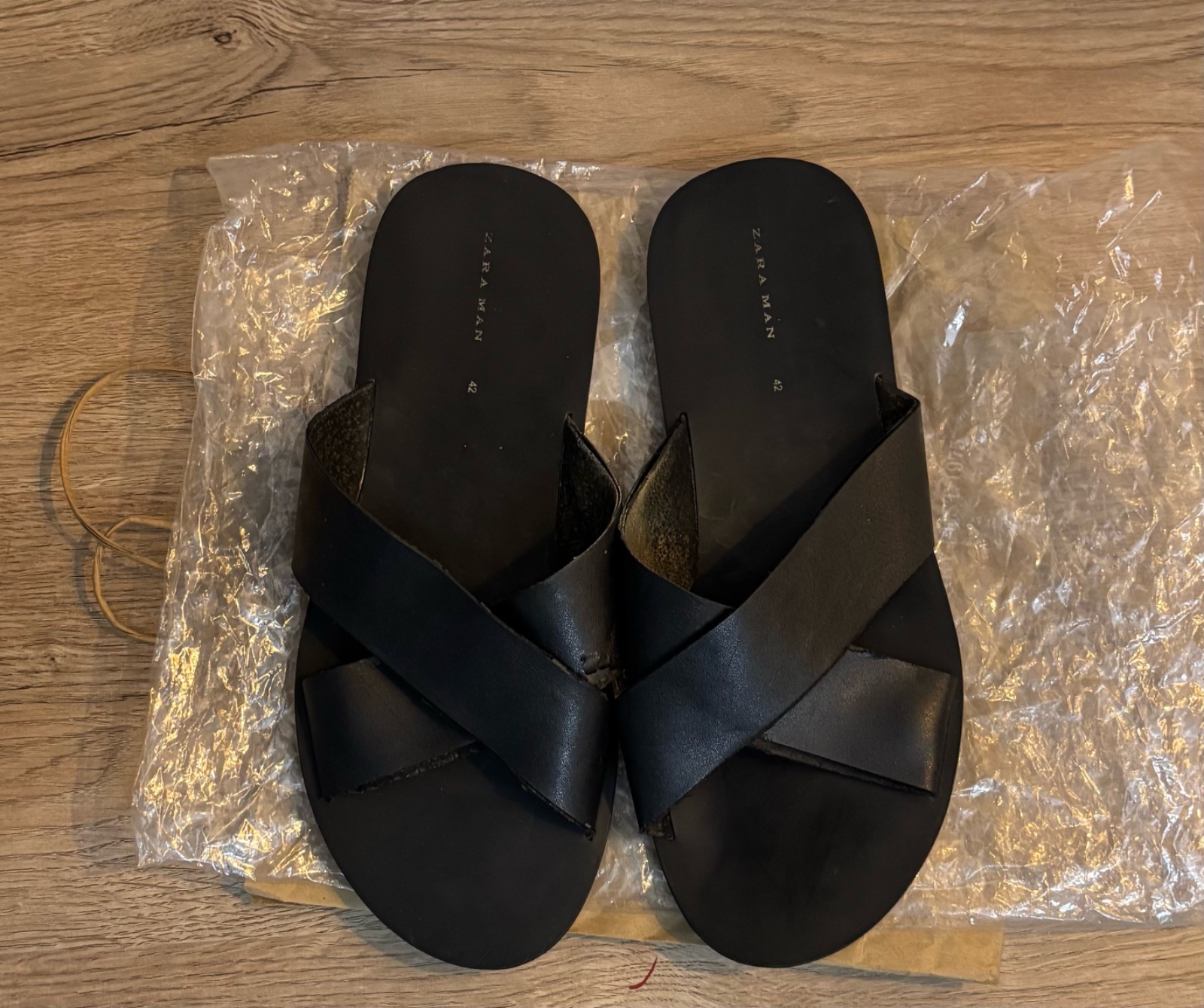 Claquettes ZARA MAN noire