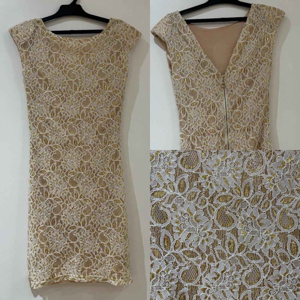 Robe courte dorée et blanche
