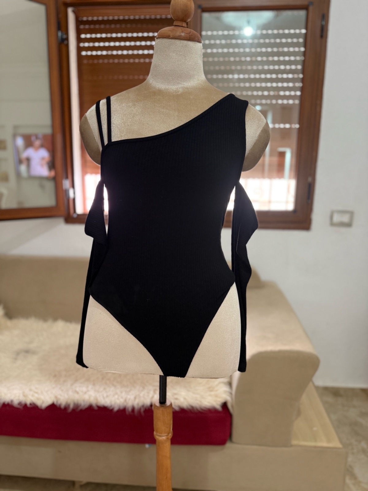 Body suit 