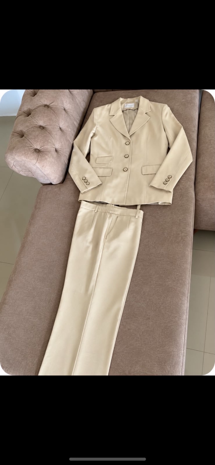 Ensembel beige