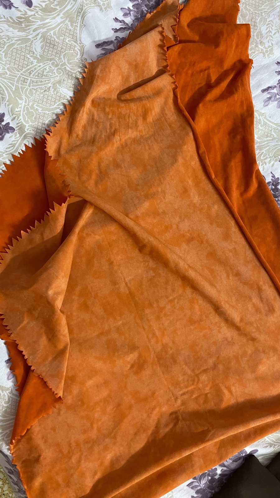 Cache maillot orangé