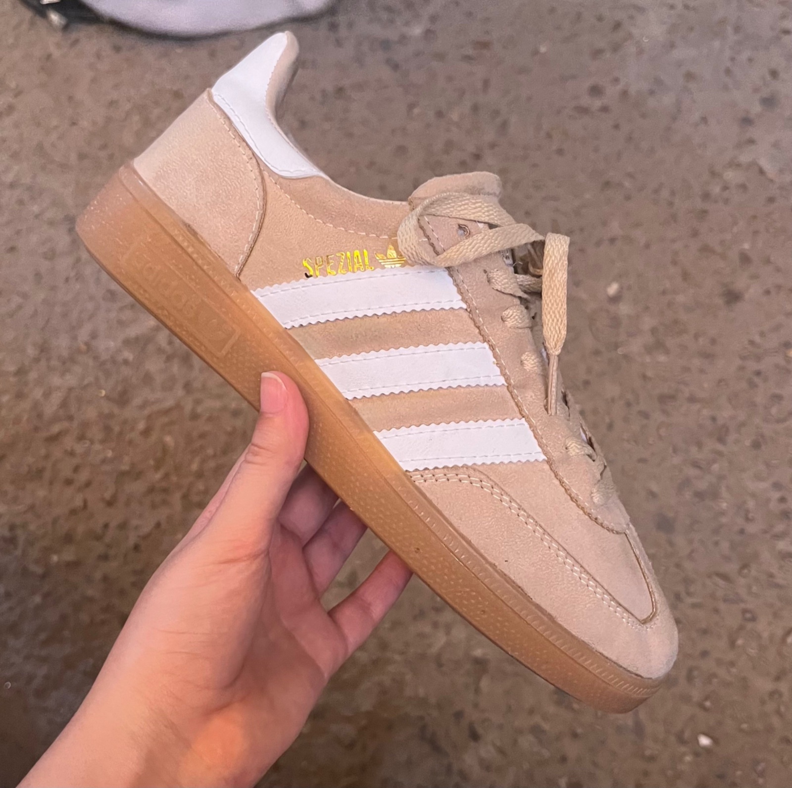 Basket adidas spezial