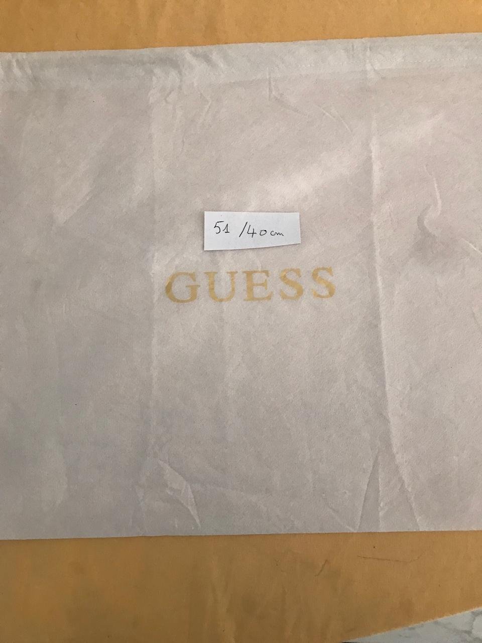 Dust bag guess 