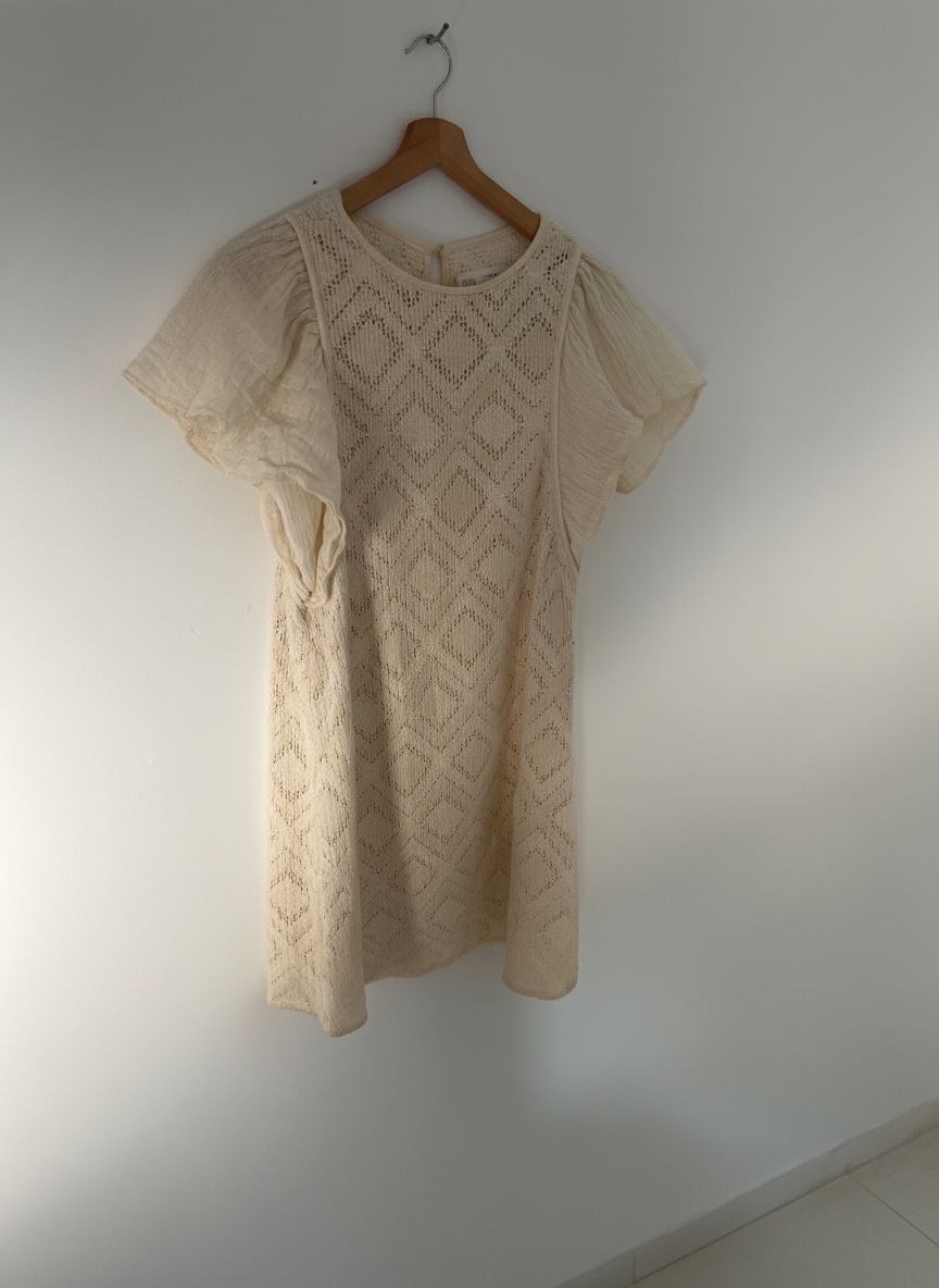 Robe beige zara