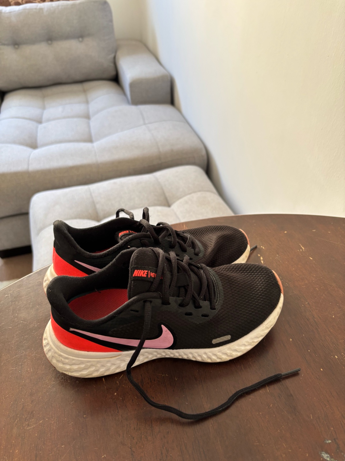 Nike Revolution 5