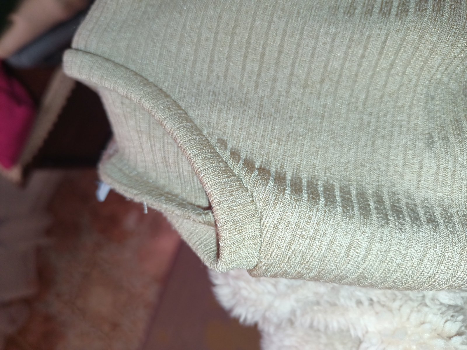 2 pull rose et beige 