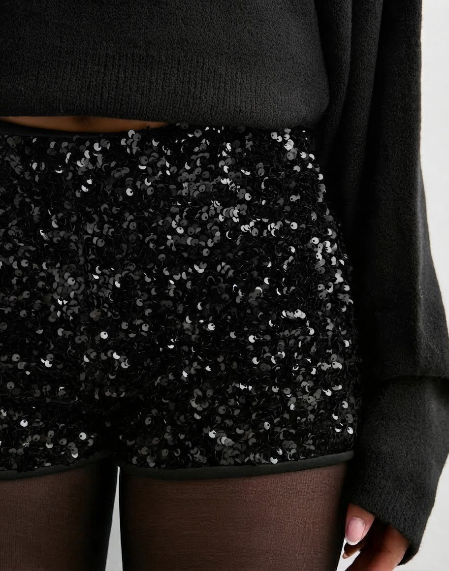 Short noir