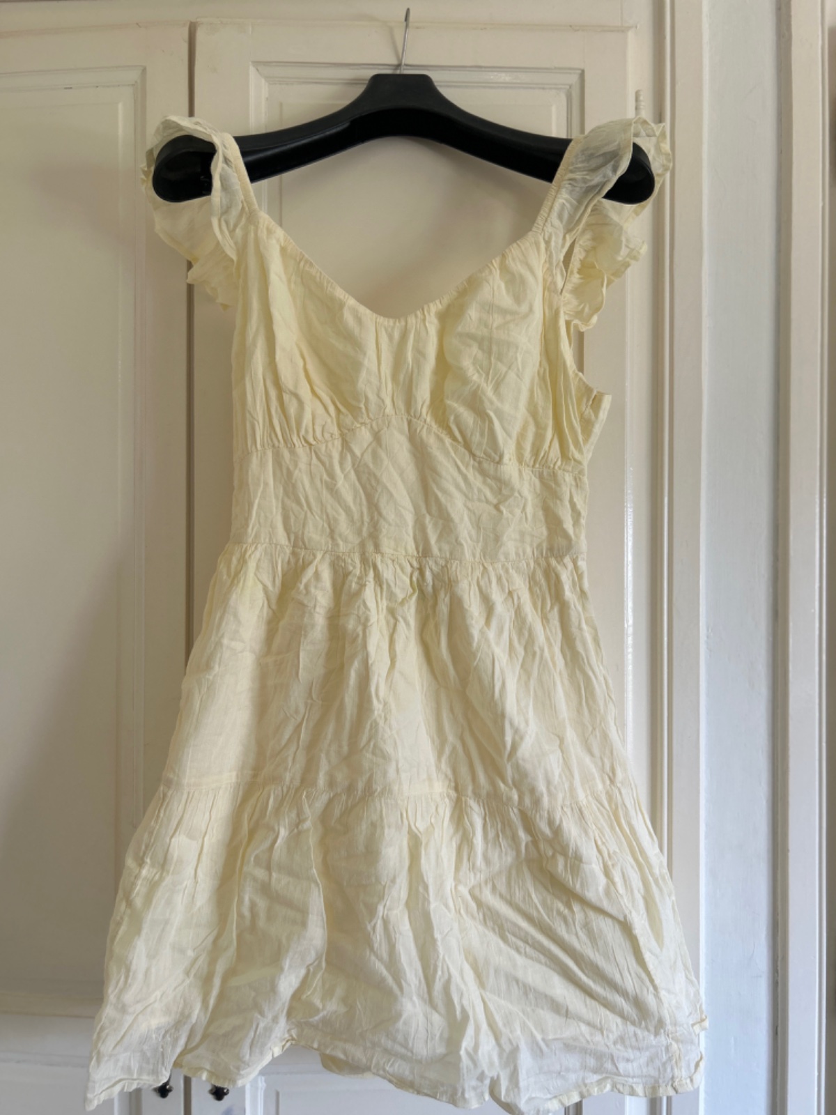Robe better yellow