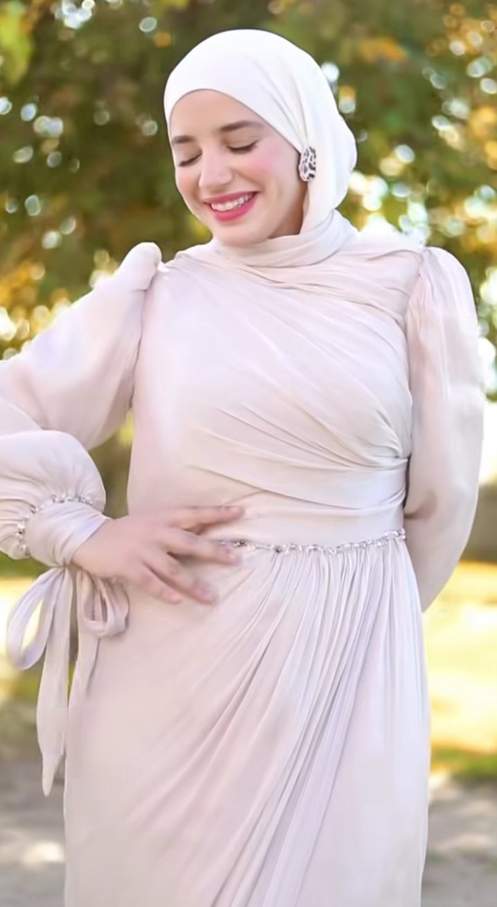 Robe soirée beige taille L ( 40)